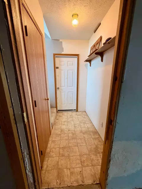 Entry Way - 67 Broadview Dr, Marshfield, MO 65706 photo 4 of 4