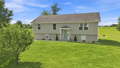 Exterior - 67 Broadview Dr, Marshfield, MO 65706 photo 4 of 8