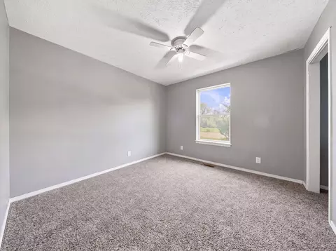 Bedroom - 67 Broadview Dr, Marshfield, MO 65706 photo 5 of 6
