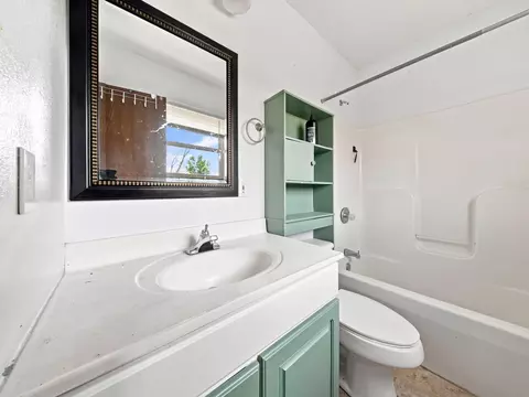 Bath - 67 Broadview Dr, Marshfield, MO 65706 photo 3 of 3