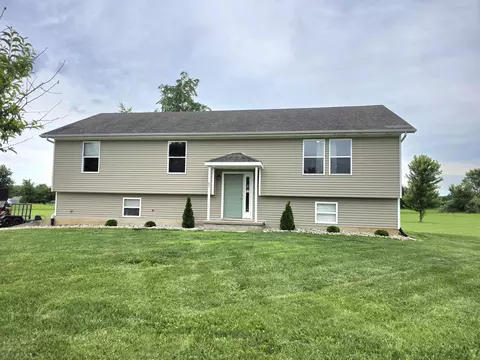 Exterior - 67 Broadview Dr, Marshfield, MO 65706 photo 2 of 6