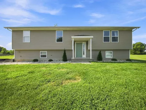 Exterior - 67 Broadview Dr, Marshfield, MO 65706 photo 3 of 8