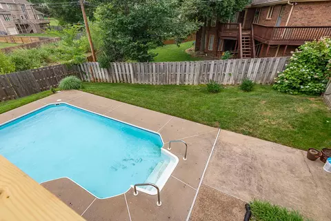 Exterior - 1921 E Nottingham St, Springfield, MO 65804 photo 10 of 10