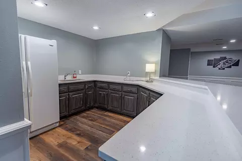Kitchen - 1921 E Nottingham St, Springfield, MO 65804 photo 6 of 7