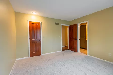 Bedroom - 1921 E Nottingham St, Springfield, MO 65804 photo 7 of 14