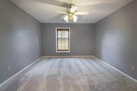 Bedroom - 1921 E Nottingham St, Springfield, MO 65804 photo 8 of 14