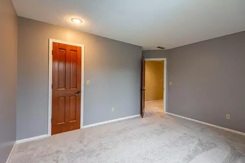 Bedroom - 1921 E Nottingham St, Springfield, MO 65804 photo 11 of 14