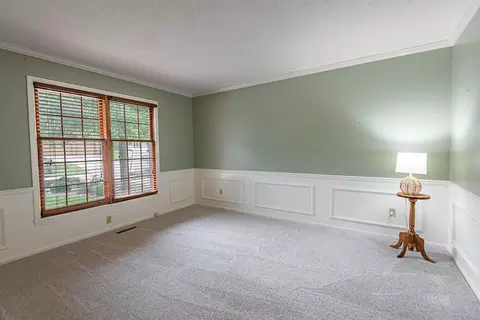 Living - 1921 E Nottingham St, Springfield, MO 65804 photo 5 of 10