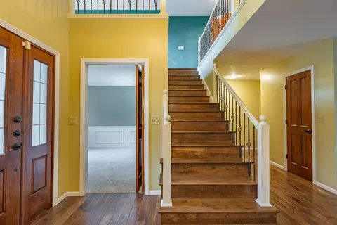 Entry Way - 1921 E Nottingham St, Springfield, MO 65804 photo 2 of 4