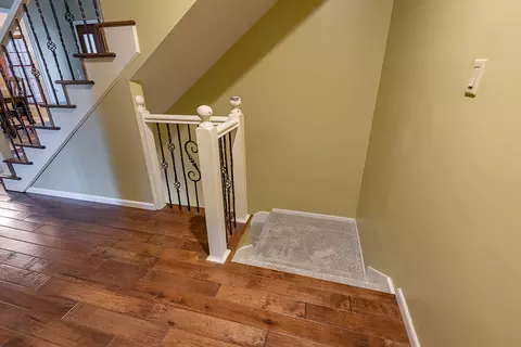Entry Way - 1921 E Nottingham St, Springfield, MO 65804 photo 4 of 4