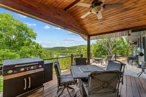 Exterior - 117 Hidden Bluff Rd, Blue Eye, MO 65611 photo 3 of 7