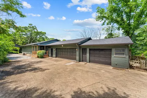 Exterior - 117 Hidden Bluff Rd, Blue Eye, MO 65611 photo 2 of 7