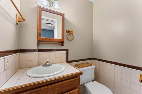 Bath - 117 Hidden Bluff Rd, Blue Eye, MO 65611 photo 4 of 5