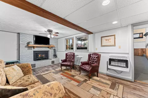 Living - 910 Valley View Dr, Branson, MO 65616 photo 5 of 5