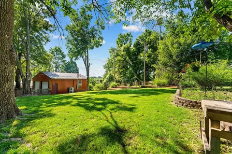 Exterior - 910 Valley View Dr, Branson, MO 65616 photo 5 of 11