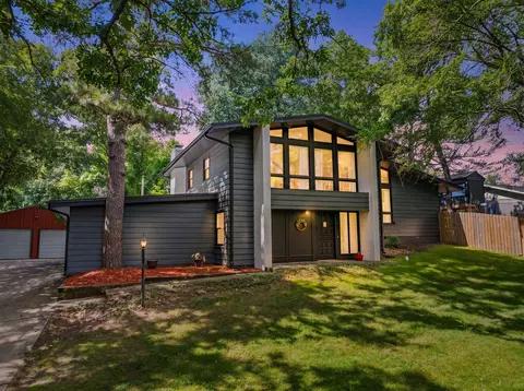 910 Valley View Dr, Branson, MO 65616