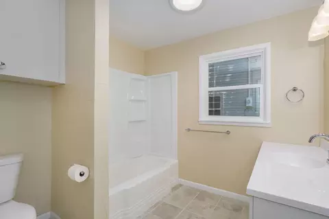 Bath - 1309 E Bennett St, Springfield, MO 65804 photo 1 of 3