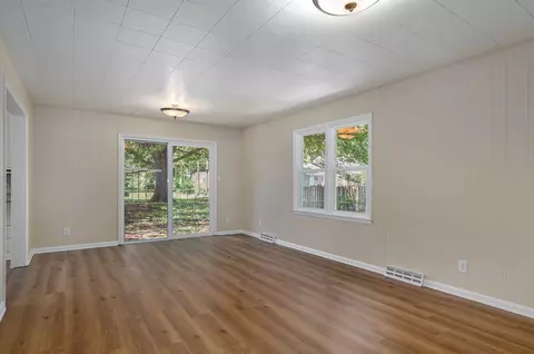Living - 1309 E Bennett St, Springfield, MO 65804 photo 9 of 9