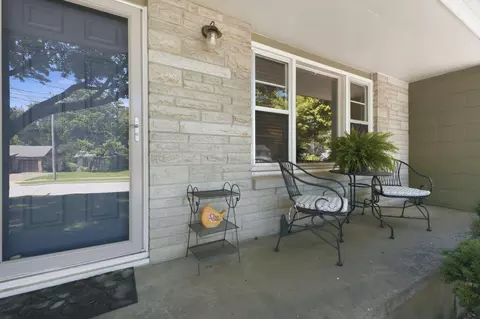 414 E Portland St, Springfield, MO 65807 photo 4