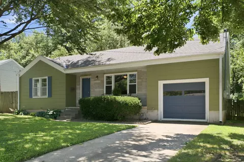 414 E Portland St, Springfield, MO 65807 photo 2