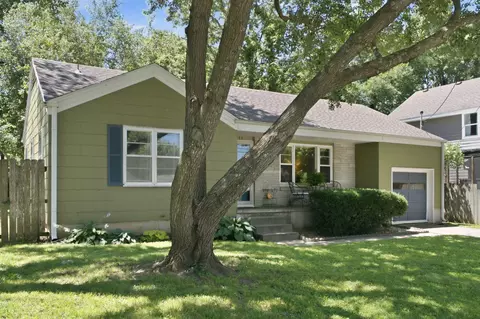 414 E Portland St, Springfield, MO 65807 photo 3