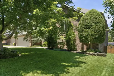Exterior - 3849 E Kingsbury St, Springfield, MO 65809 photo 4 of 13