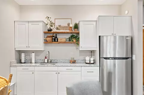 Kitchen - 3849 E Kingsbury St, Springfield, MO 65809 photo 4 of 4