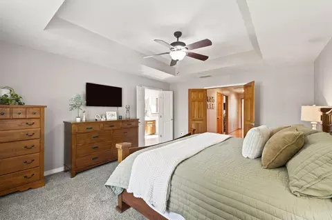 Bedroom - 3849 E Kingsbury St, Springfield, MO 65809 photo 2 of 4