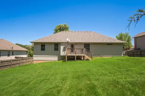 Exterior - 1082 E Daisy Falls Dr, Nixa, MO 65714 photo 5 of 6