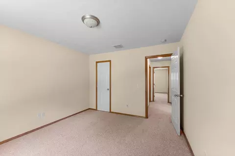 Bedroom - 1082 E Daisy Falls Dr, Nixa, MO 65714 photo 6 of 8