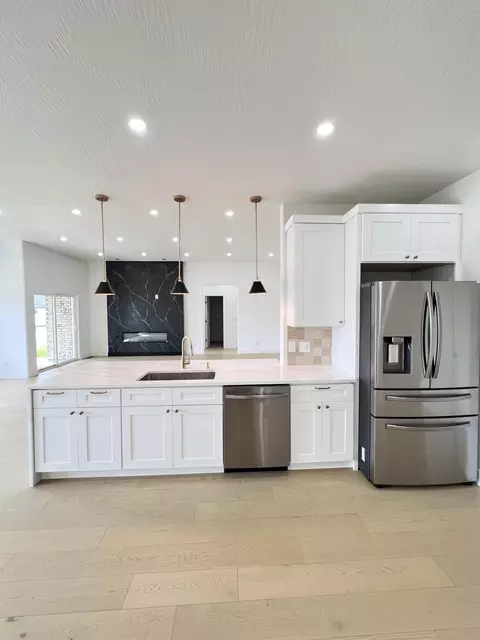 2090 N Silver Charm Ave, Springfield, MO 65802 photo 9