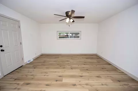 Living - 316 S Cedarbrook Ave, Springfield, MO 65802 photo 3 of 3