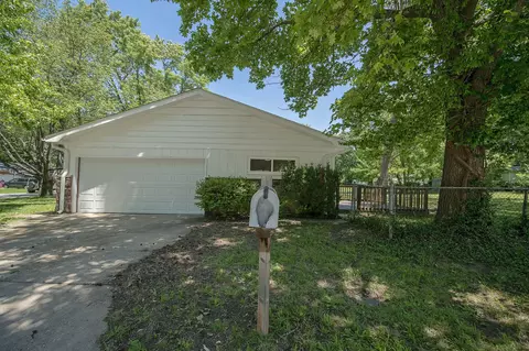 Exterior - 316 S Cedarbrook Ave, Springfield, MO 65802 photo 6 of 7