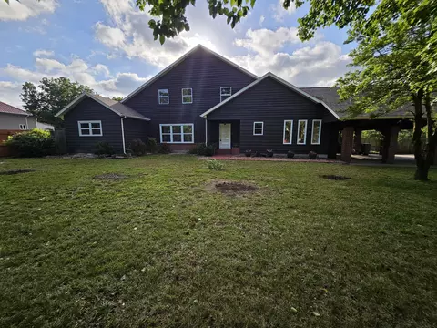 1011 3rd St, Monett, MO 65708 photo 1