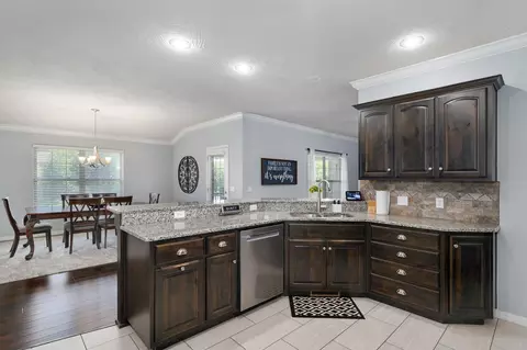 Kitchen - 5390 S Oxynard St, Springfield, MO 65810 photo 4 of 7