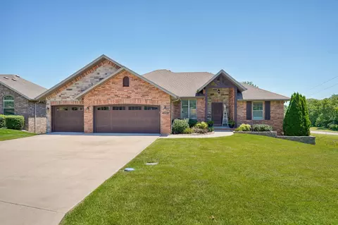 5390 S Oxynard St, Springfield, MO 65810