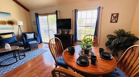 Dining - 26 Fall Creek Trl #9, Branson, MO 65616 photo 2 of 3