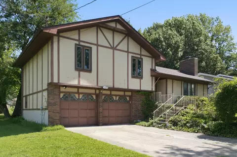 1425 E Mcclernon St, Springfield, MO 65803 photo 2