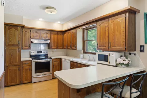 1425 E Mcclernon St, Springfield, MO 65803 photo 9