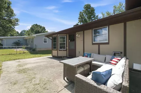1425 E Mcclernon St, Springfield, MO 65803 photo 23