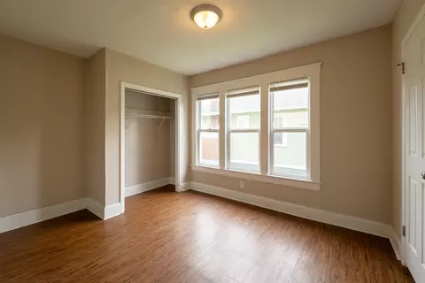 Bedroom - 829 W Pershing St, Springfield, MO 65806 photo 1 of 5