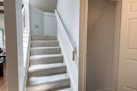 Entry Way - 3440 S Delaware Ave # 127, Springfield, MO 65804 photo 3 of 4