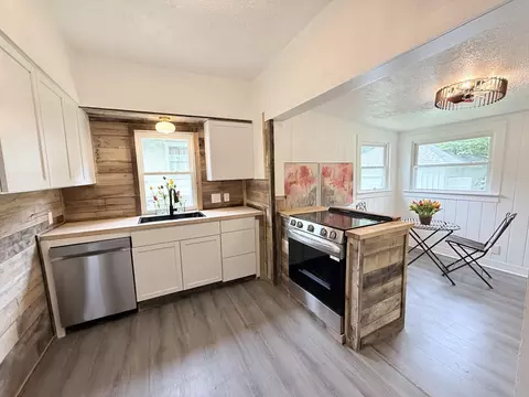 Kitchen - 936 S Douglas Ave, Springfield, MO 65806 photo 2 of 2