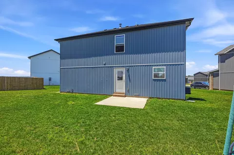Exterior - 1753 E Macon St, Republic, MO 65738 photo 6 of 6