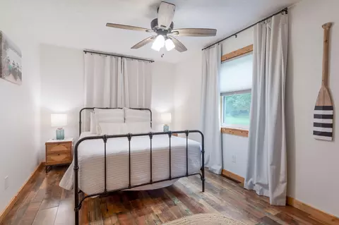 Bedroom - 702 Shadrack Rd, Cape Fair, MO 65624 photo 3 of 4