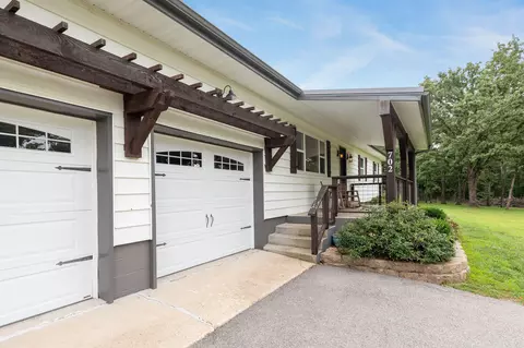 Exterior - 702 Shadrack Rd, Cape Fair, MO 65624 photo 6 of 13
