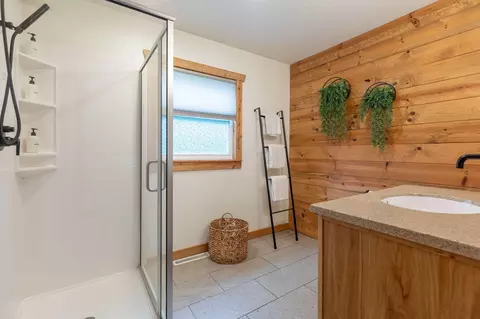 Bath - 702 Shadrack Rd, Cape Fair, MO 65624 photo 1 of 2