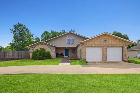 1184 N Howell Ave, West Plains, MO 65775