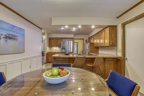 4370 E Whitehall Dr, Springfield, MO 65809 photo 12