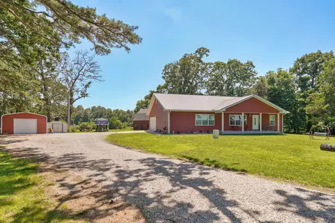 814 W Hayward Dr, Mount Vernon, MO 65712